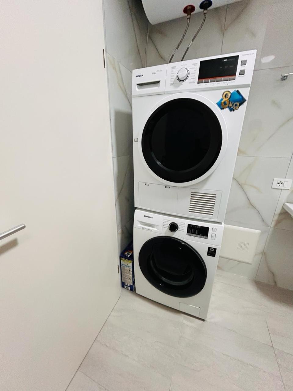 Picasso Apartment Тирана Экстерьер фото