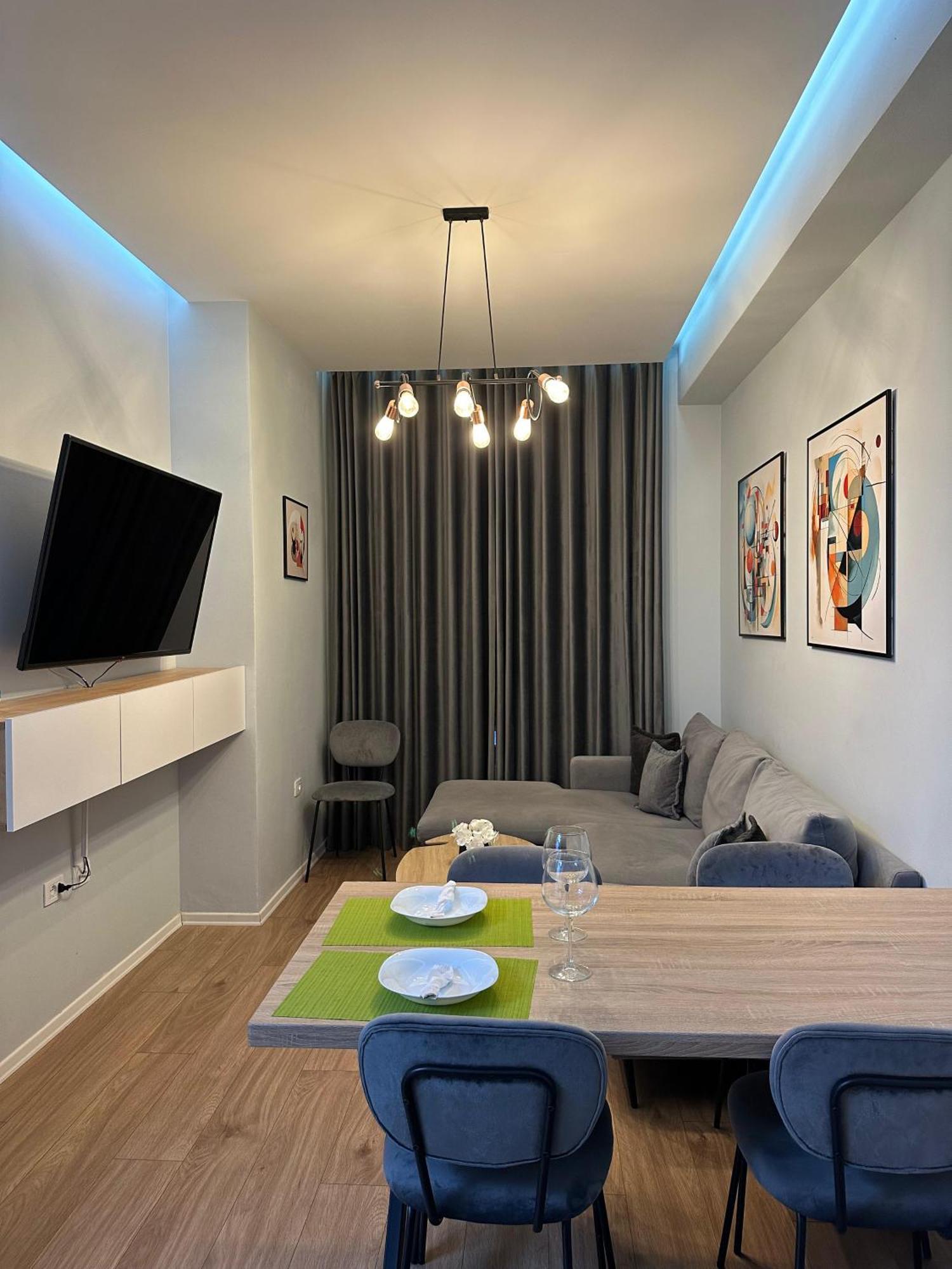 Picasso Apartment Тирана Экстерьер фото